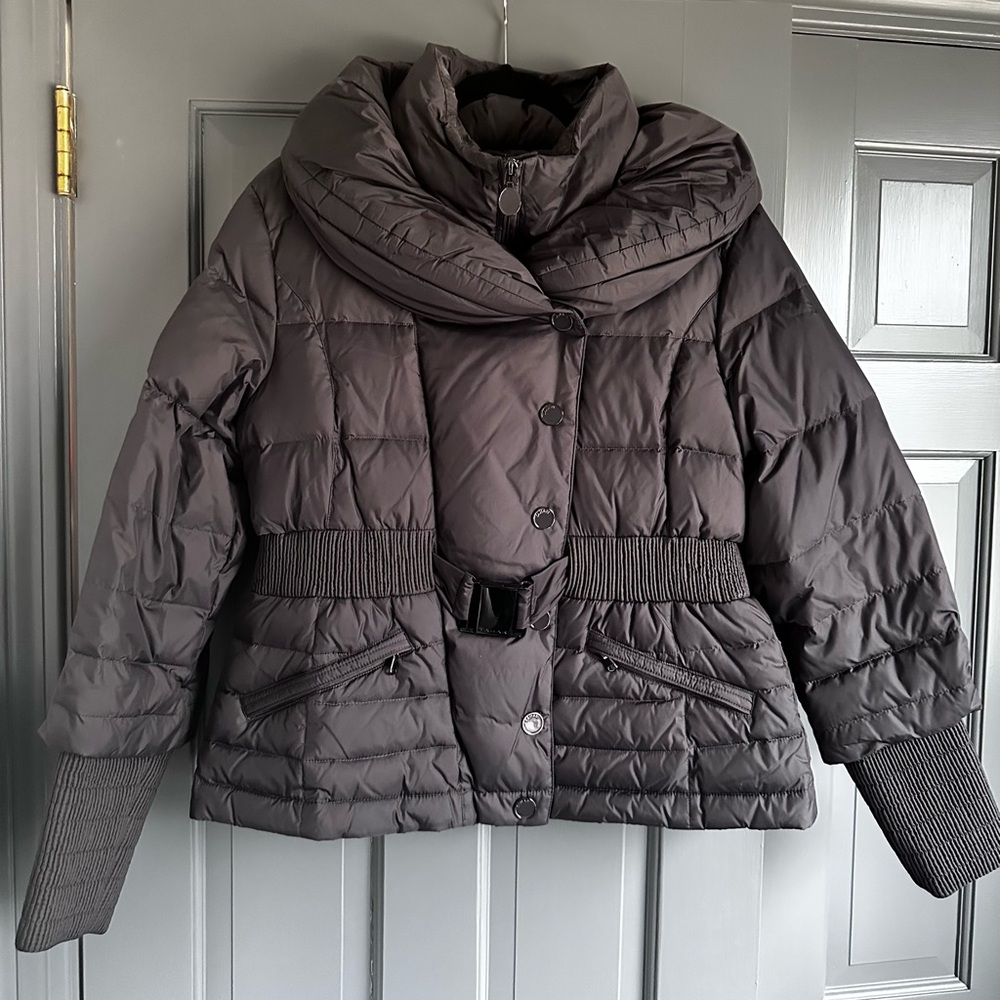 Tahiti- Women's Black Quilted Jacket Size L
Chocolate Brown